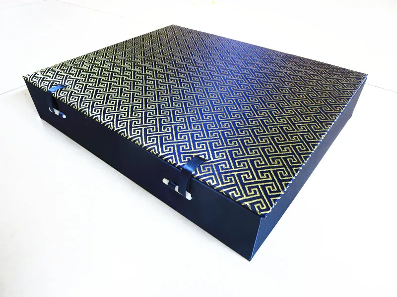 

Luxury Soft 15 Grid Wood Box Fabric Storage Box Slots 15 Christmas Gift Packaging High End Jewelry Trinket Stone Collection Box