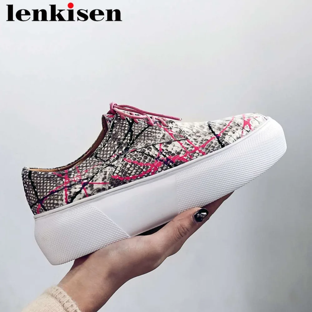 

Lenkisen 2019 Spring new arrival snakeskin pattern plus size med thick bottom platform round toe lace up vulcanized shoes L13