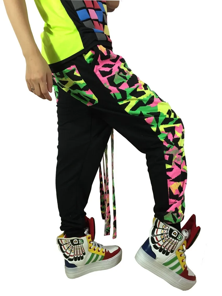 3d разноцветные штаны. Брюки лайм trousers карго. Яркие штаны мужские. Брюки карго женские неоновые. Яркие штаны женские.