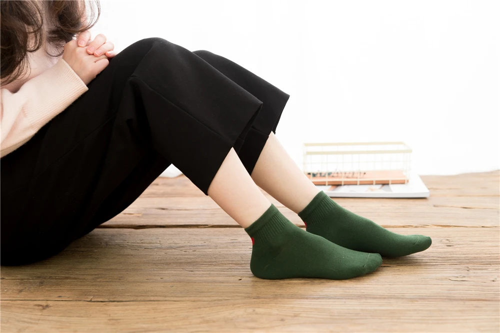 Новые красные носки с сердечками Милые простые базовые женские носки в студенческом стиле теплые мягкие хлопковые носки на весну, лето, осень и зиму