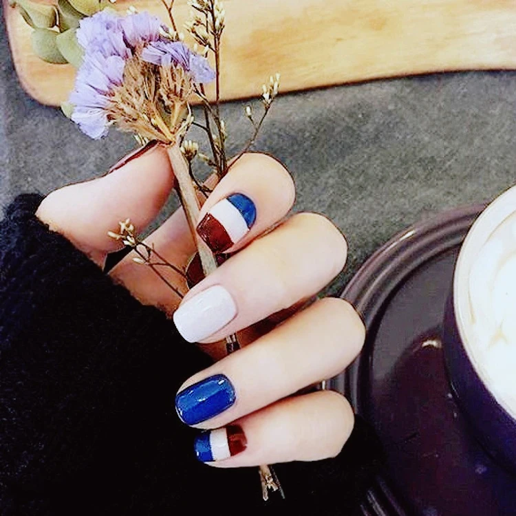 Russia French Style 24pcs Fake Nails Short Full Tips for Fingers Nail Art Decoration Oval Sculpt with Glue Sticker-in False Nails from Beauty & Health ... Russia French Style 24pcs Fake Nails Short Full Tips for Fingers Nail Art Decoration Oval Sculpt with Glue Sticker-in False Nails from Beauty & Health ...