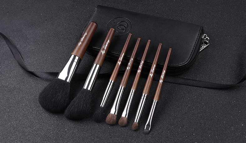 7pcs/set Pro Wood Makeup brushes set with bag Goat hair Powder blusher highlighter blending eye shadow concealer cosmetic tool | Красота и