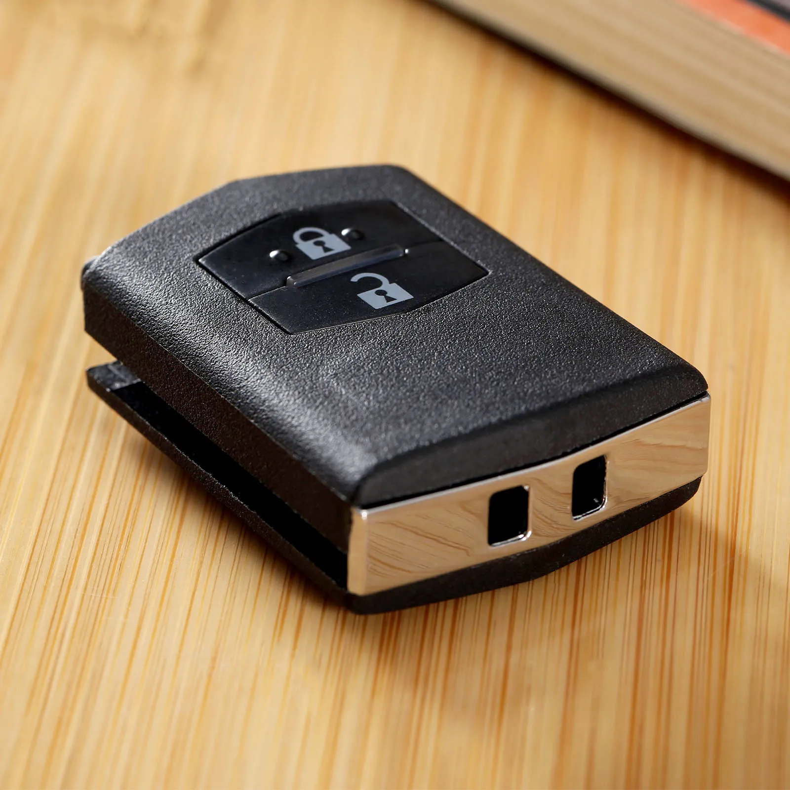 

Replacement 2 Button Key Shell Case Part for MAZDA 3 5 6 Flip Folding with Uncut Blade Remote Key Case Car Auto Parts