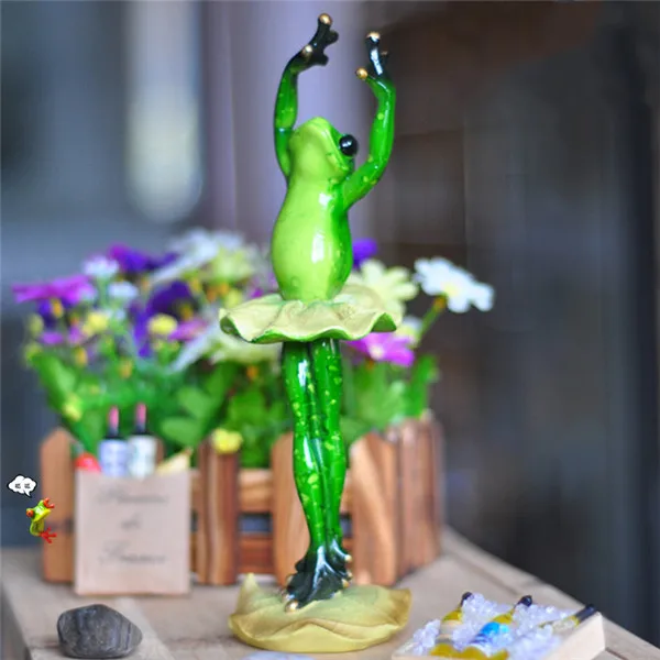 Funny Frog Family Dancing Ballet Styles Resin Toys Figures - Ballet Frog 1-2
