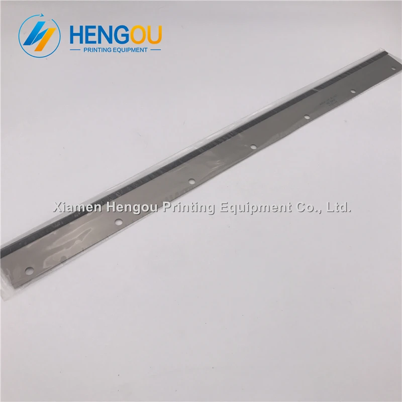 

2 pieces G2.010.502 offset SM52 wash up blades, 605*46*0.5mm 7 holes SM 52 printing parts