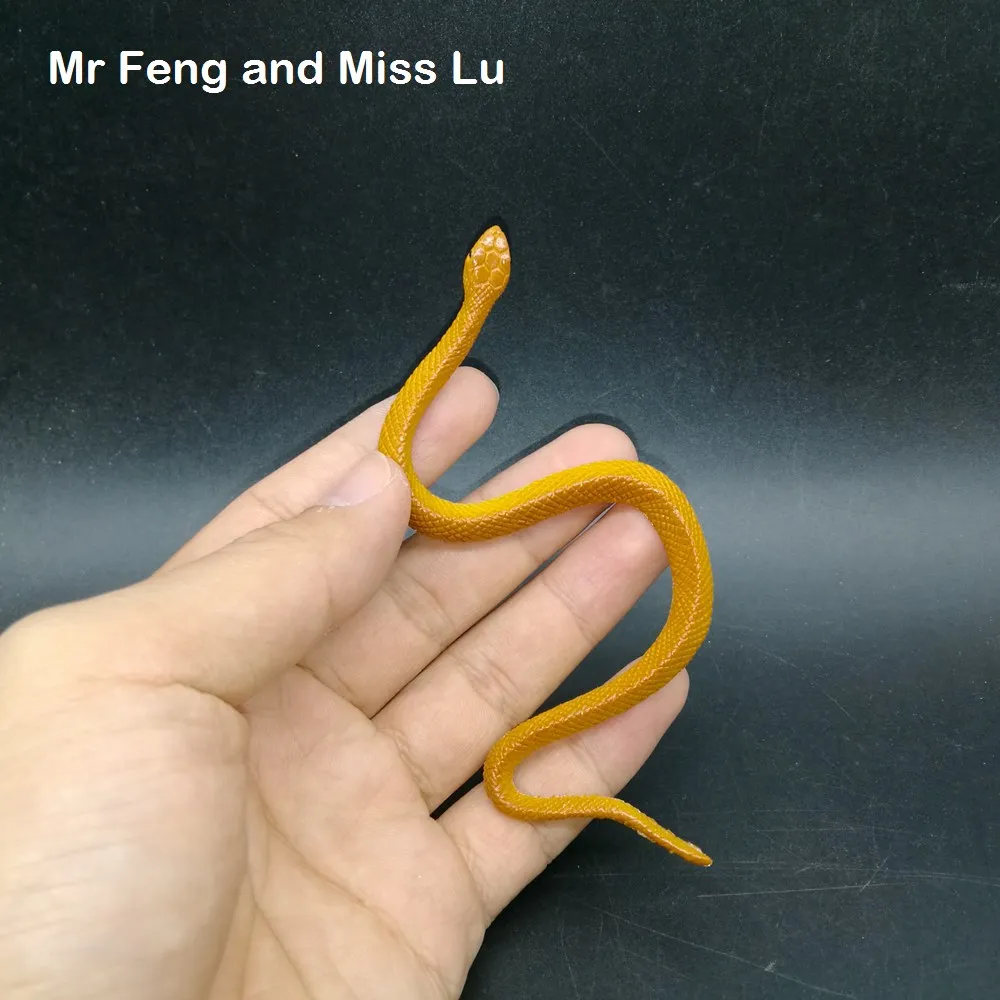 

Novelty Simulation Snake Model Fun Toy Horror Prop Prank Halloween Jokes Toys Gags Practical Jokes