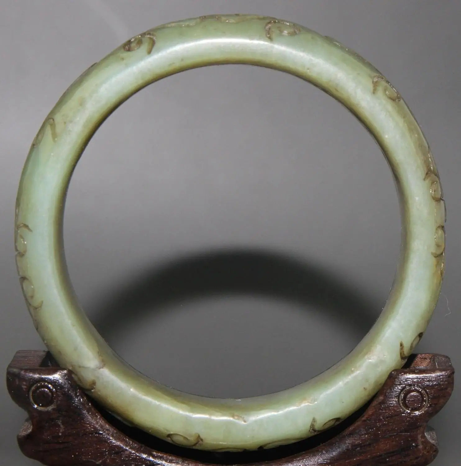 

Ancient Chinese hetian jade bangle carved jade Bracelet J060767