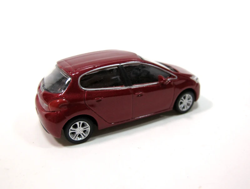 N orev 1: 64 PEUGEOT 208 красный бутик сплава игрушки для детей Детские игрушки модель оригинальная коробка