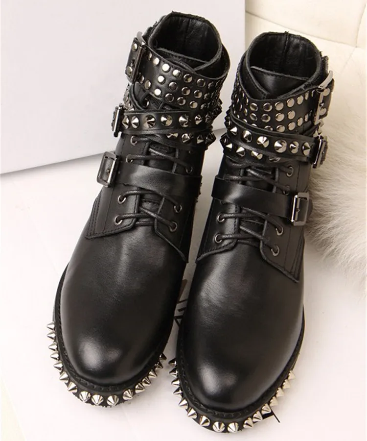 

British Spring Autumn Genuine Leather Round Toe Flat Boot Women Tactical Boots Rivets Belt Buckle Martin Shoes Australian Botte