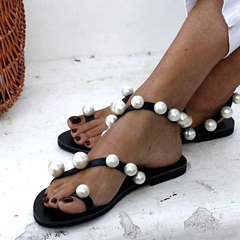 Women's Sandals 2019 Summer Hot Women Pearl Sandals Female Rhinestone Thong Sandals Shoes Women Flat Heels Plus Size Shoes