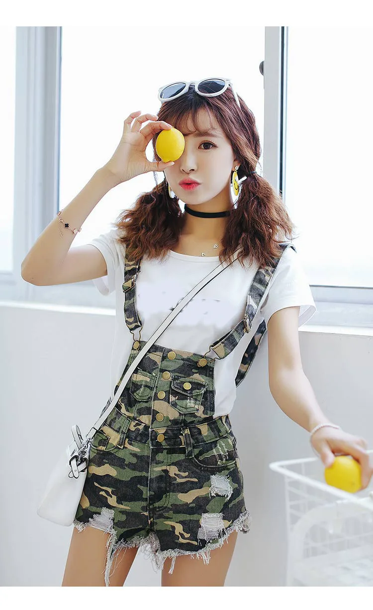 Denim Bibs Schoolgirl 2018 Spring New Loose Korean Thin Thin hole Flashes Fringe Shorts (2)