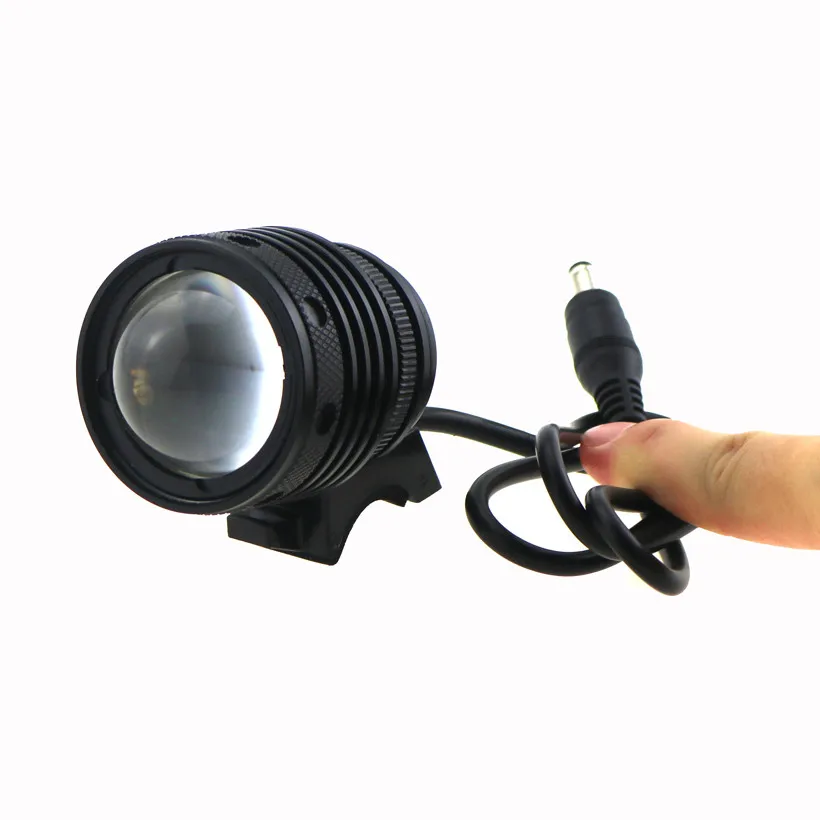 Uniquefire HD002 T6 Zoomable bike light (1)