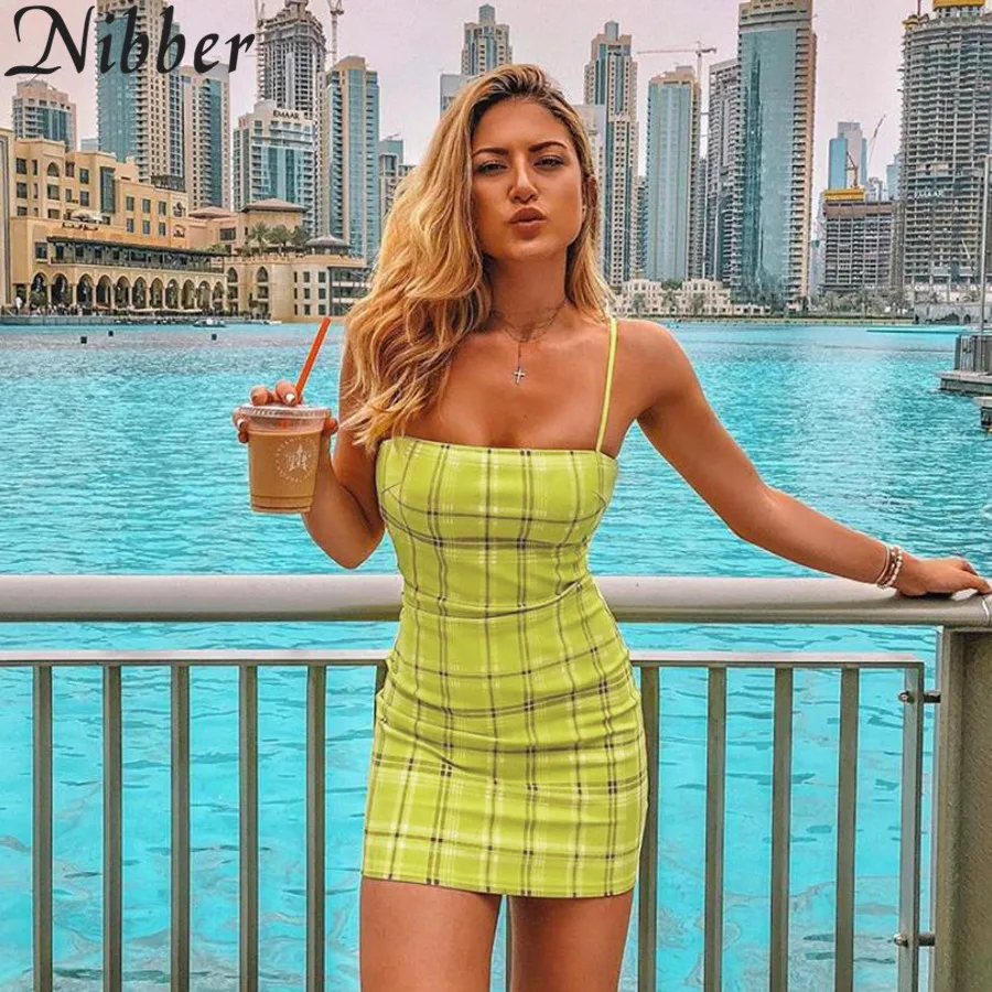 Nibber الصيف ضمادة Bodycon البسيطة اللباس المرأة شعرية الرسن مثير نادي حزب السيدات dress2019 الشاطئ عارضة عطلة قصيرة اللباس