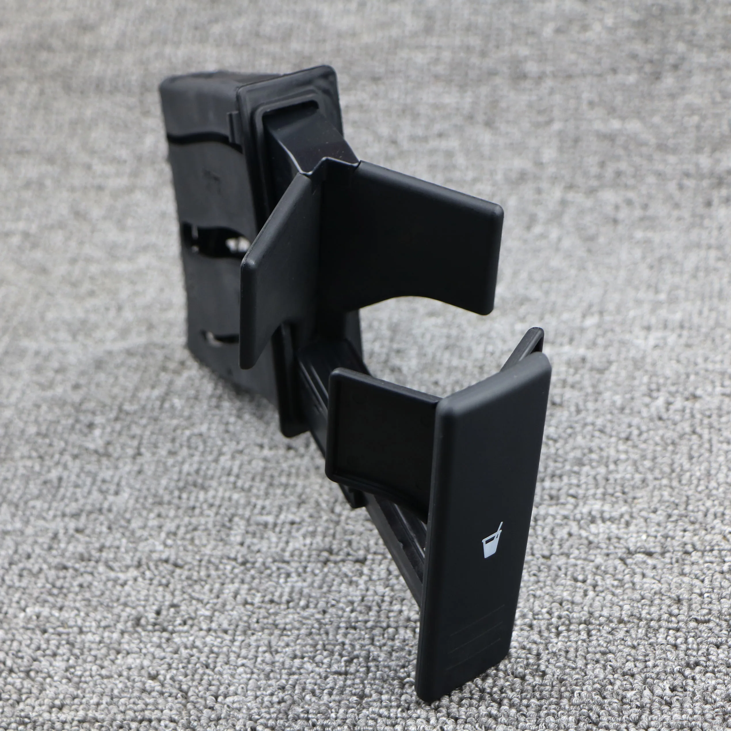 Black Cup Holder Dashboard Cup Holder For VW Polo 9N 2002 2003 2004 2005 2006 2007 2008 2009 2010 6Q0858602E 6Q0 858 602