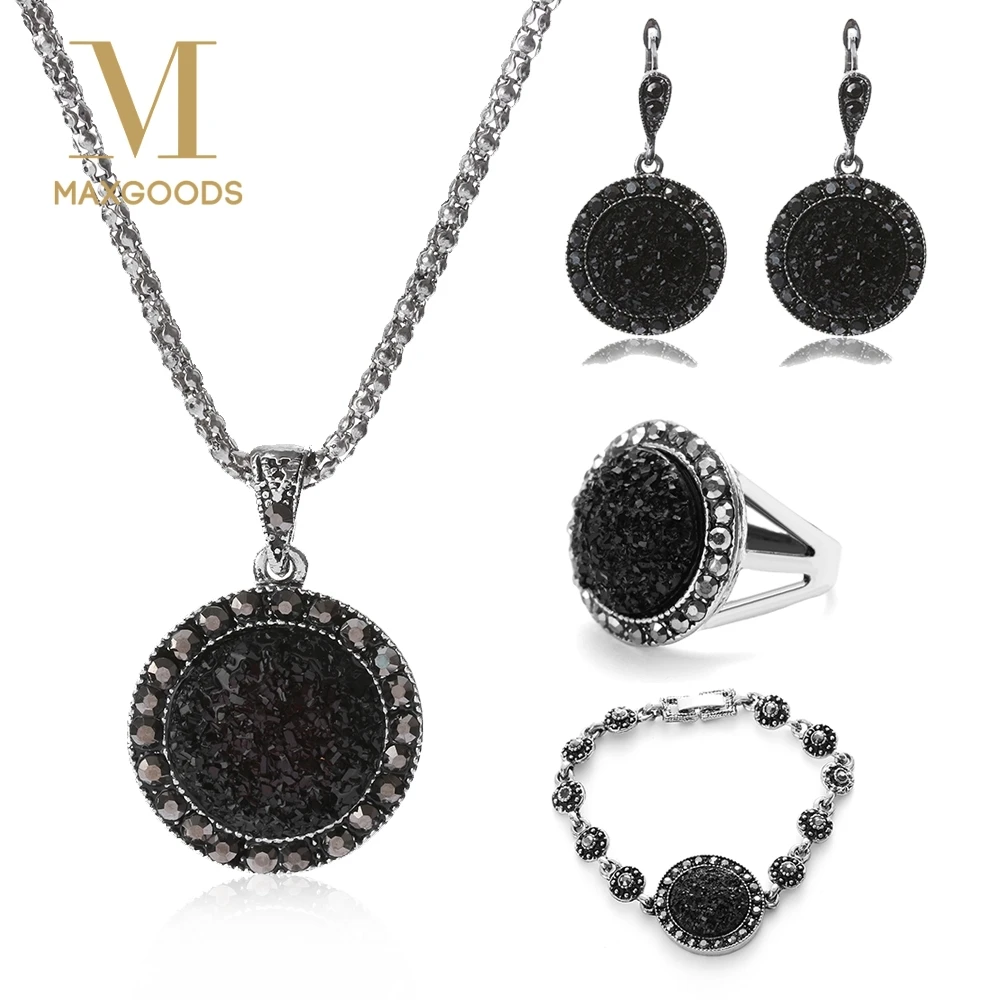 1 Set Vintage Rhinestone Necklace Earrings Bracelet Ring 1 Set Vintage Rhinestone Necklace