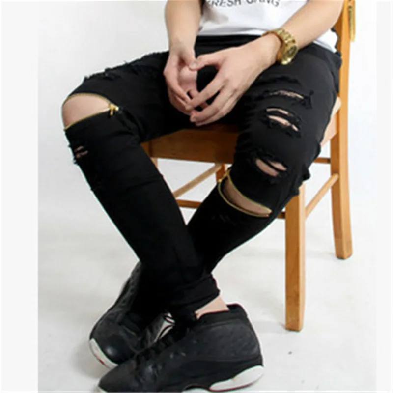 outfit jeans y zapatillas blancas hombre Gran venta - OFF 70%