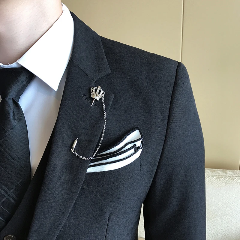 ( Jacket + Vests + Pants ) 2018 New Men's Gentleman England Solid Color Three-piece Business Wedding Dress Suits Men Formal Suit