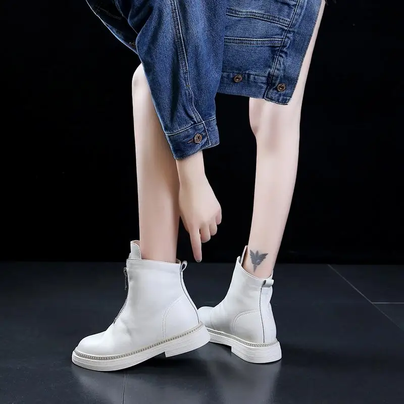 

Quality Fashion Snow Boots Woman Winter Diamond Sole Outline Warm Short Plush Flat Leather Zip High Top Shoes Female