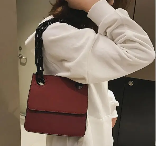 

Casual Acrylic Chains Lattice Shoulder Bag Women Handbags Crossbody Bags Lady Brands Small PU Leather Flap Bolsa Messenger Bags