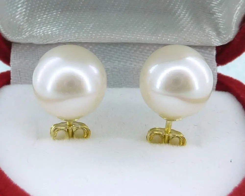 

white 8.8mm aaa++ grade perfect round akoya pearl stud earring 14kt free box
