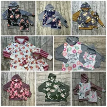 Осенне-зимняя одежда для детей; одежда с капюшоном для маленьких девочек; детская одежда из молочного шелка с кулиской; хлопковый бутик; цветочный узор в полоску; Цвет Серый, винный