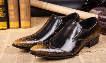 

Men spring autumn new fashion leather shoes male pointed toes carved slip on casual flat shoes england style retro leather shoes
