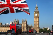 Laeacco London Street Big Ben Scenic Landmark Portrait Photography Background Customized Photographic Backdrops For Photo Studio Laeacco London Street Big Ben Scenic Landmark Portrait Photography Background Customized Photographic Backdrops For Photo Studio