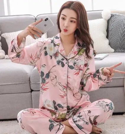 Smmoloa Женская пижама с длинным рукавом Женская атласная пижама Шелковый комплект для сна - Цвет: Розовый