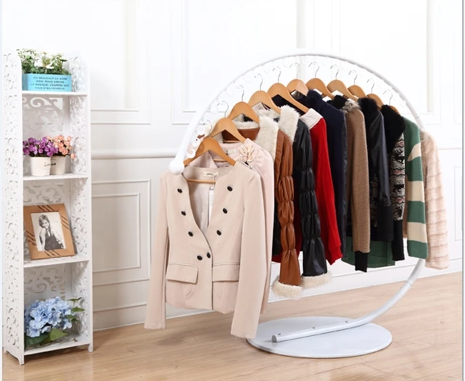 Cheap Continental Iron landing hangers clothing store racks shelf racks