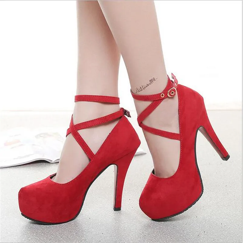 red high heels shoes