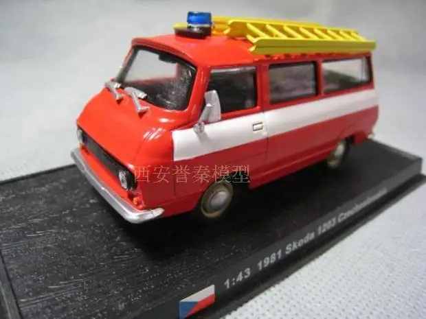 

A MER 1:43 1981 S KODA 1203 fire engine alloy model Car Diecast Metal Toys Birthday Gift For Kids Boy