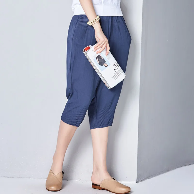 top with straight pants