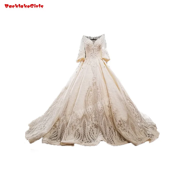 17410 Свадебные платья с v-образным вырезом и вышитым кружевом и длинным хвостом