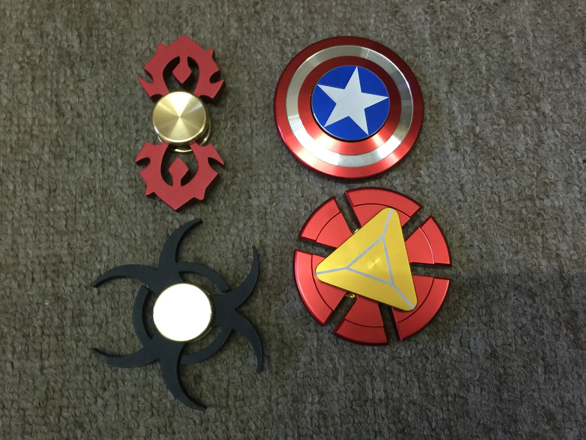 

Ironman Avengers Captain America Fidget Spinner Metal Hand Spinner Alloy Finger Spinner Tri Spiner Anti Stress Toys Autism ADHD