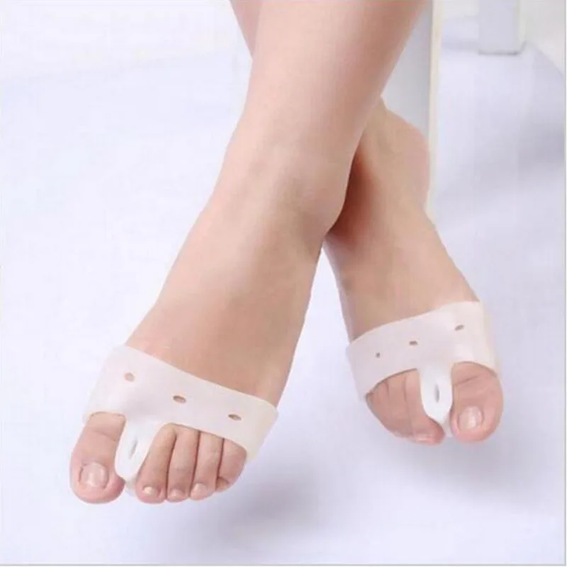 

15pairs/lot Foot corrector Toe separator Silicon Gel Thumb valgus protector Bunion adjuster Hallux Valgus Guard Feet care MR039
