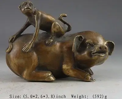 

Old Bronze BRASS VINTAGE HANDWORK HAMMERED PIG MONKEY STATUE SUPERB COLLECTIBLES tools wedding Decoration Brass