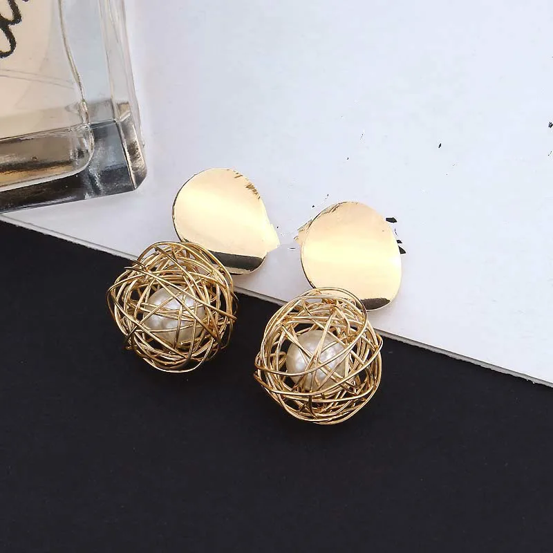 2018-retro-geometric-earrings-simple-woven-ball-imitation-pearl-metal-accessories-female-jewelry-wholesale (1)