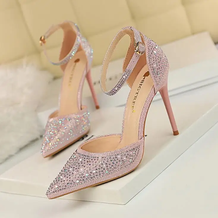 

2019 spring new sweet high heel stiletto high heel shallow mouth pointed hollow word with shiny rhinestone female sandals