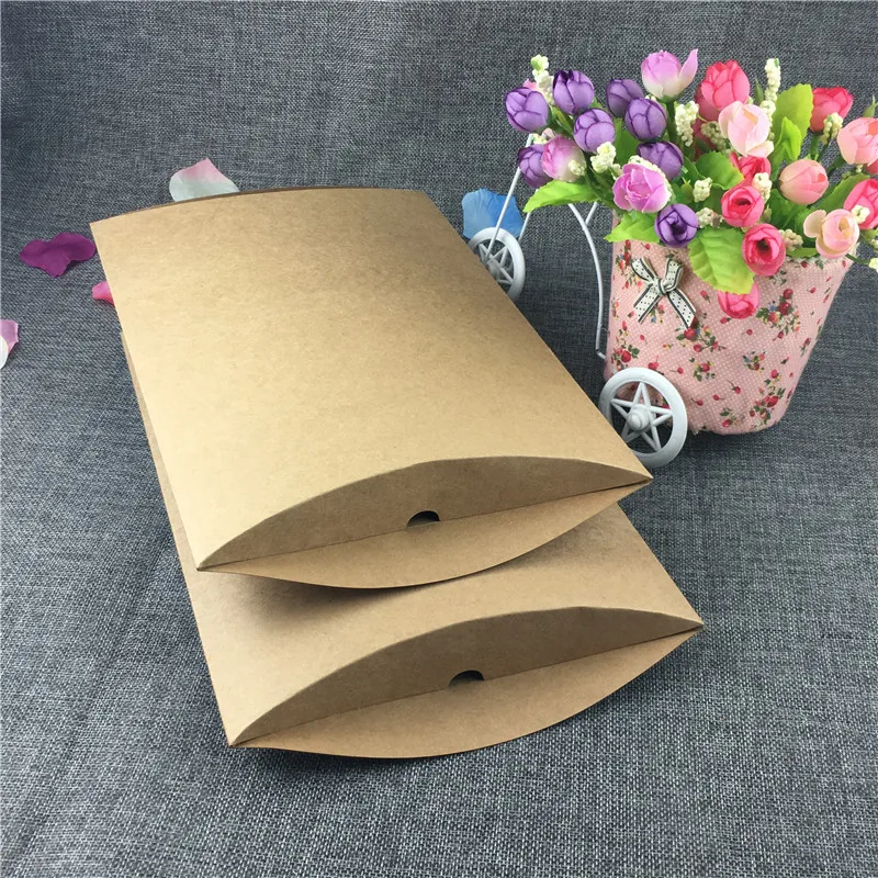 

10Pcs/Lot Blank Handmade Kraft Paper Packaging Pillow Box Large Size DIY Wedding Decoration Paper Boxes Candy Storage Case Favor