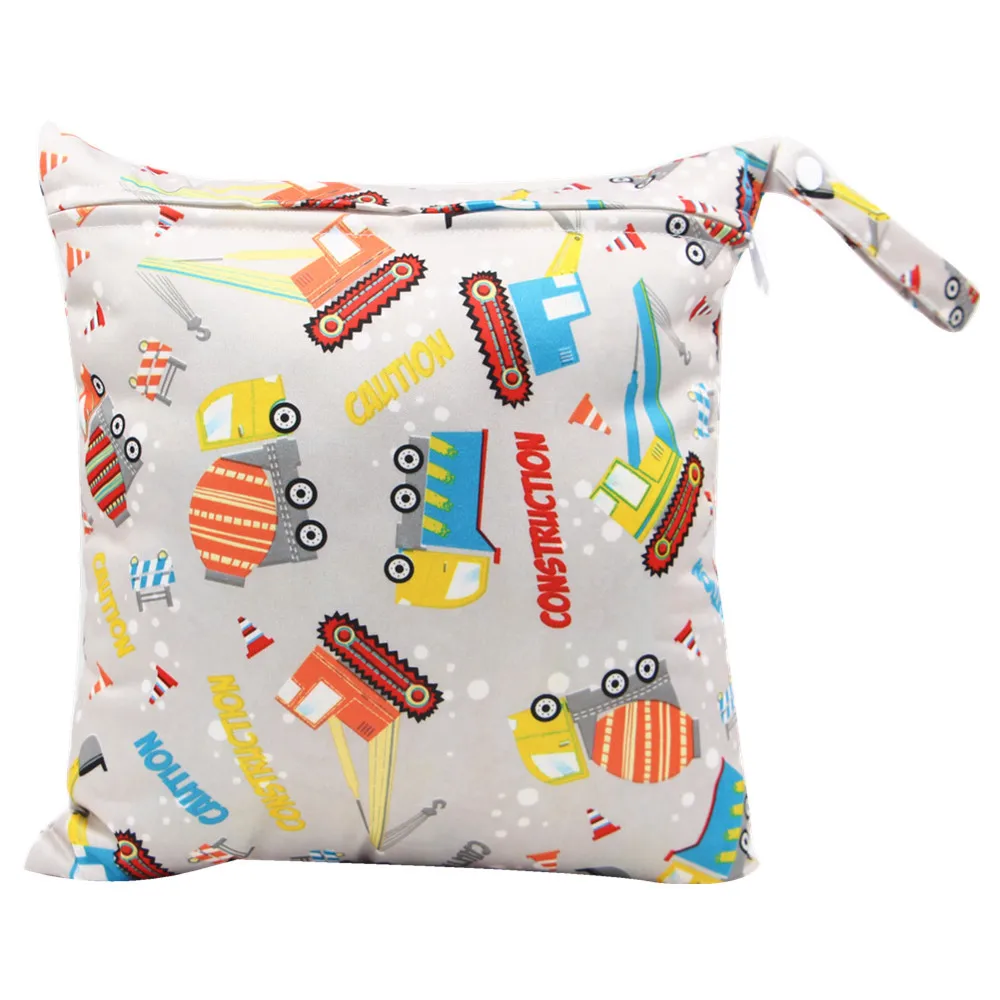 

28*30 CM Baby Diaper Bags Printed Zippered Wet/Dry Bag Waterproof Wet Cloth Diaper Backpack Reusable Diaper Cover WetBag