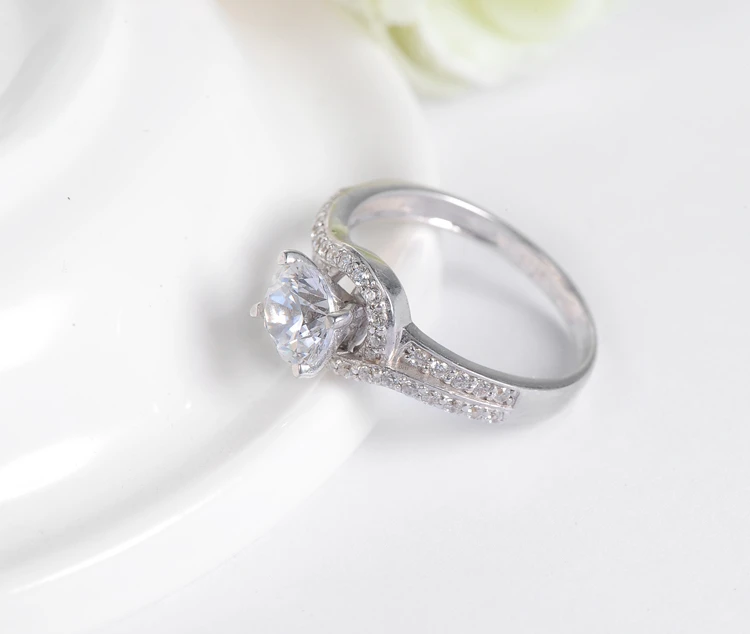 Beagloer Brand Noble Women Wedding Rings Silver Color AAA Zirconia Rings Fashionable Party Jewelry CRI0272-B