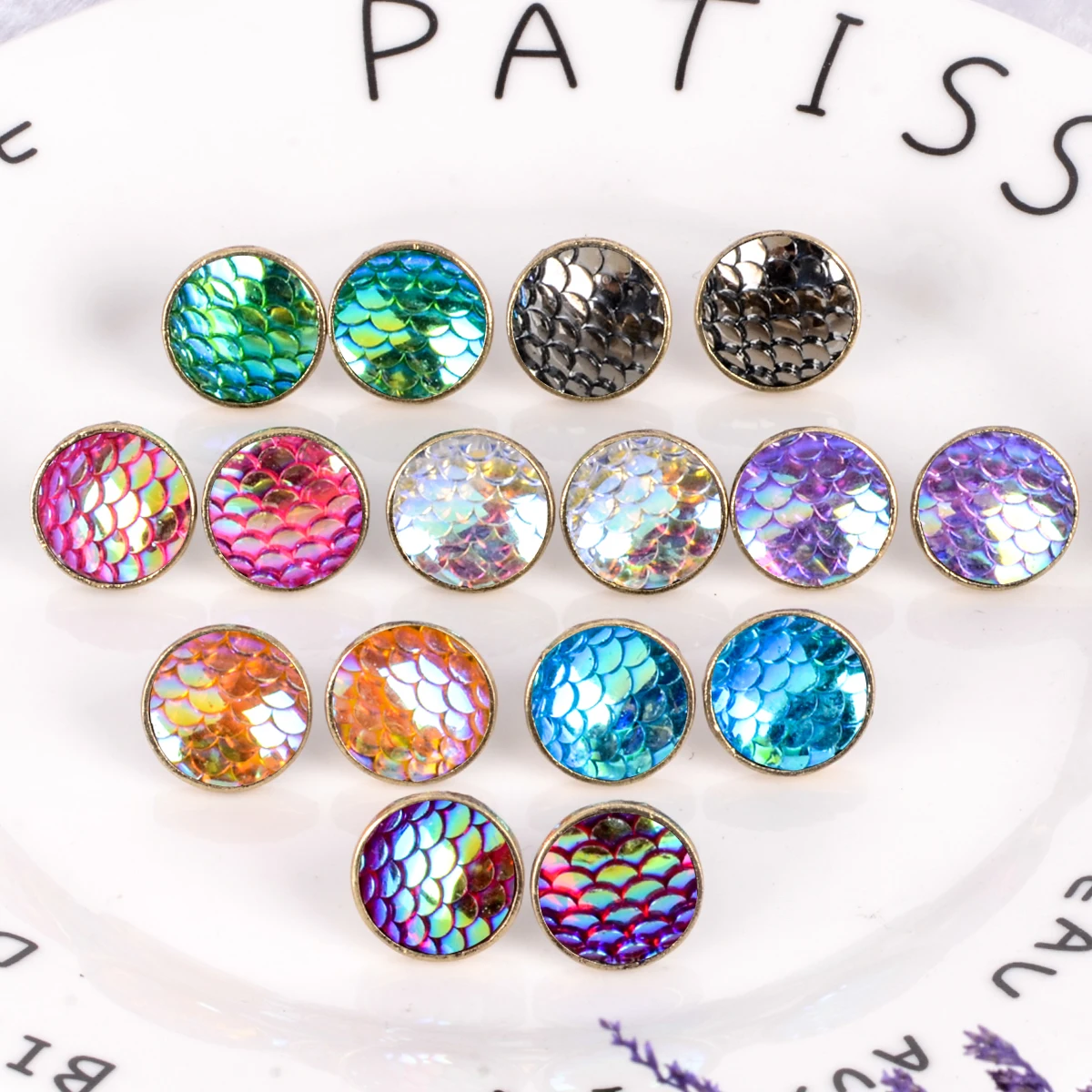 

Charming Mermaid Fish Scale Ear Stud Earrings Shellhard Round Colorful Beads Earring For Woman Trendy Jewelry Accessories
