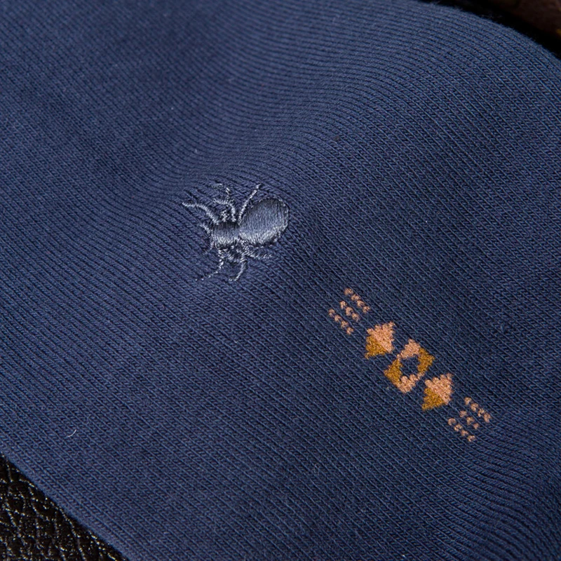 MS8065 мужское платье повседневные хлопковые дышащие носки чесаный хлопок вышивка Паук Логотип толстые деловые носки для осени и зимы