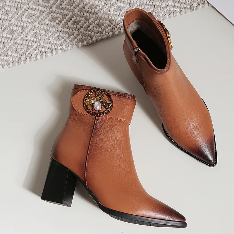 

Plus Size 34-43 Ankle Boots Women Pointed Toe High Heels Bee Buckle Strap Shoes Thick Heel Short Boot Ladies Zipper Footwear