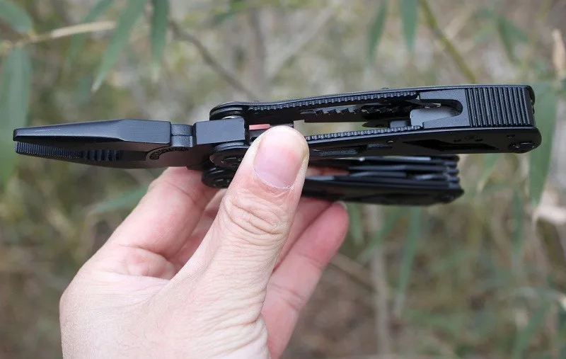 Cheap ganzo multitool