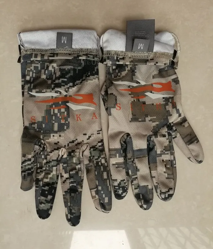 F3