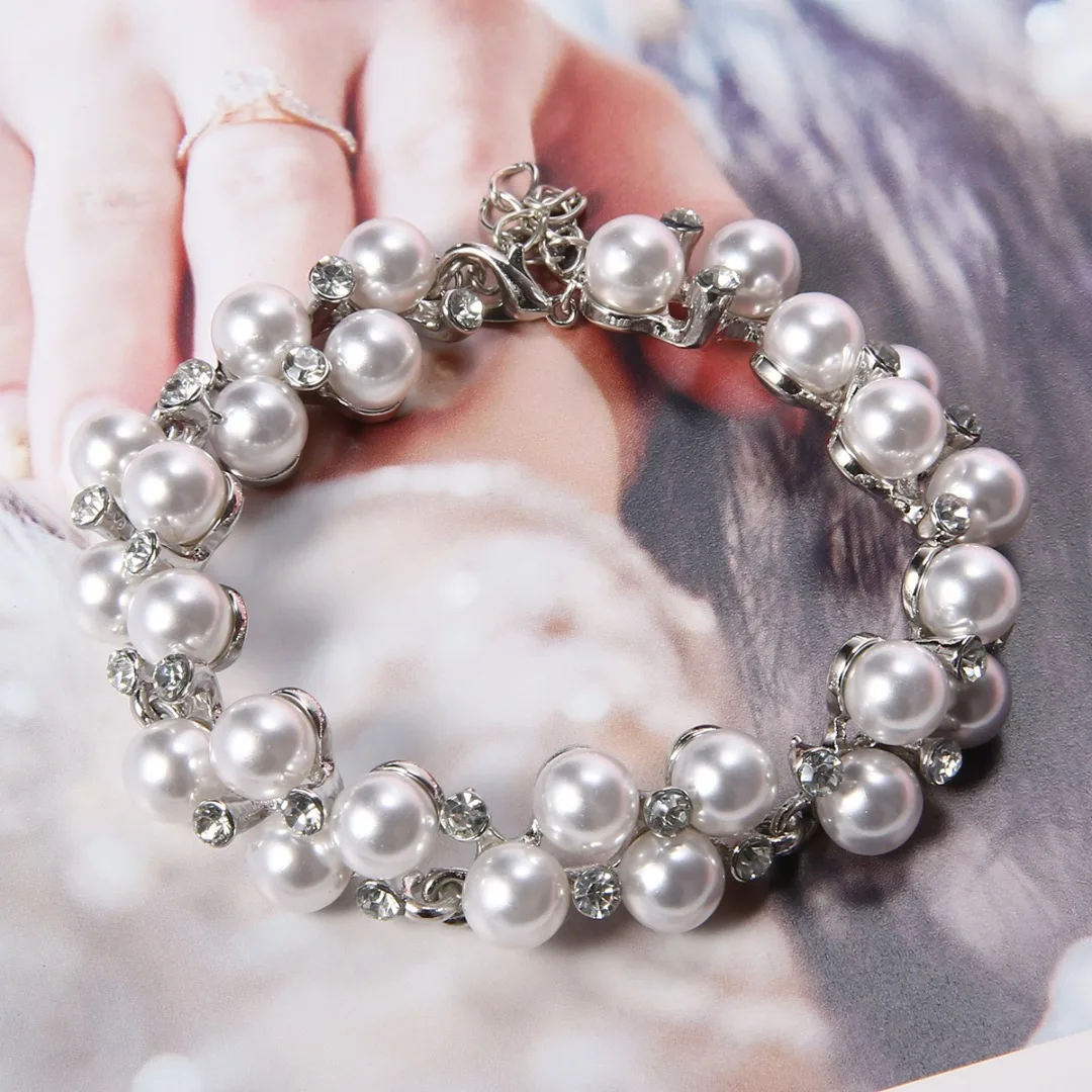 Luxury Simulated Pearl Beads Bracelet Shellhard Fashion Rhinestone Crystal Bracelet Bangle For Women Wedding Jewelry Accessories