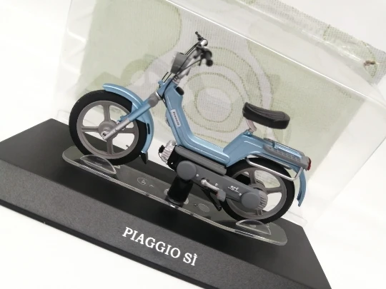 1:18 PIAGGIO SI мотоцикл сплава Модель автомобиля литья под давлением металла игрушечные лошадки подарок на день рождения для детей мальчик