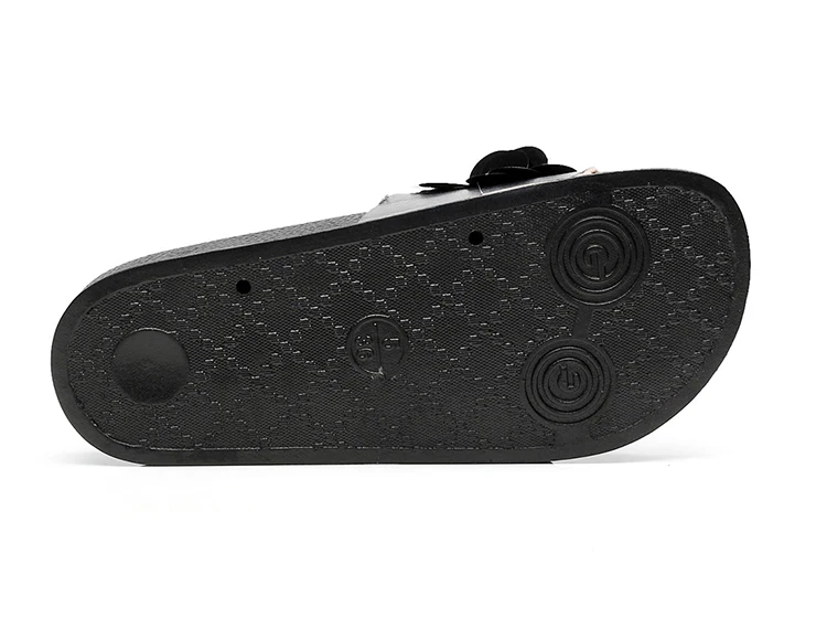 8063580433_1557642219