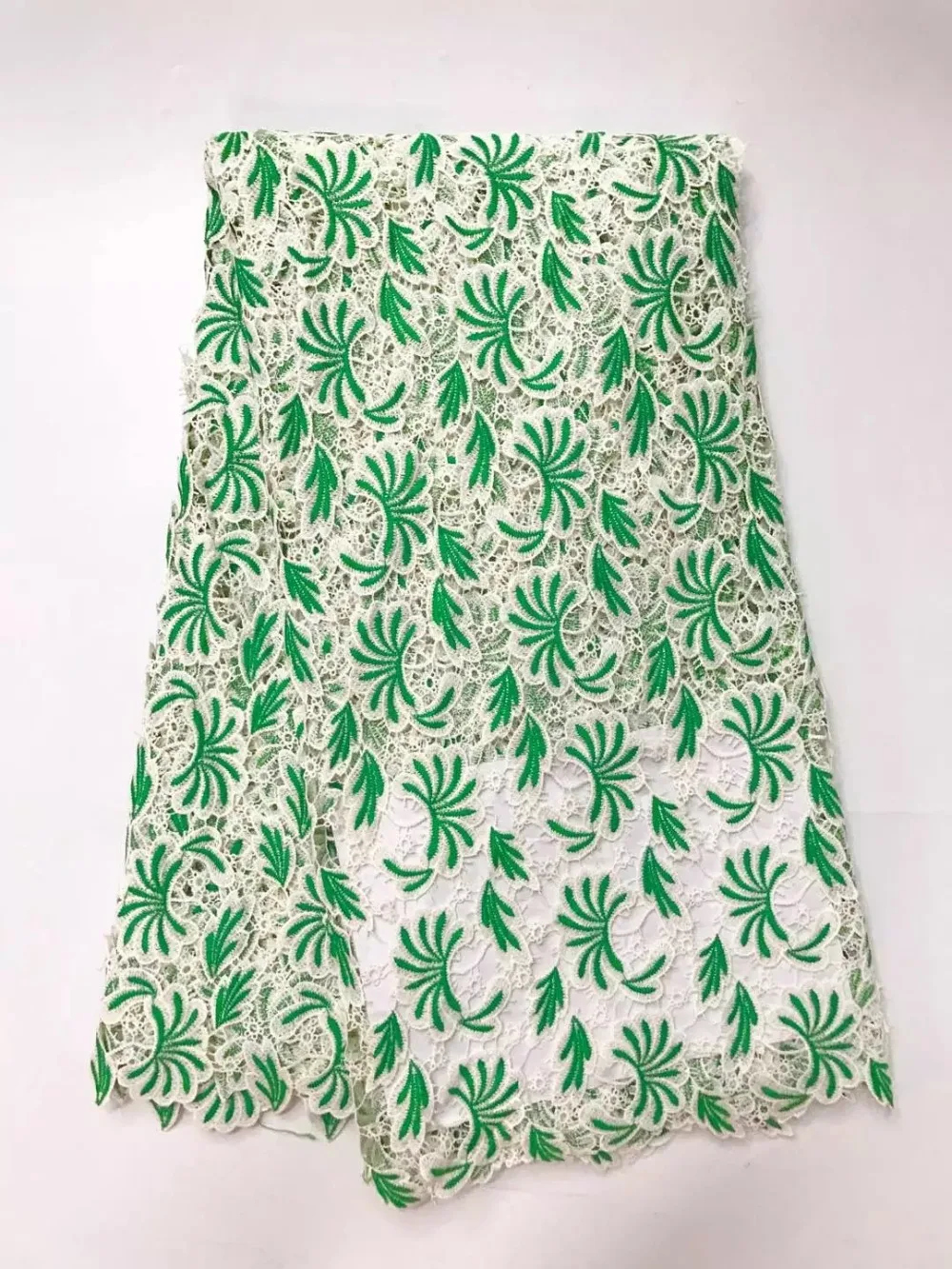 

Free Shipping! Latest Design African Cord Lace High Quality Lace Water Soluble guipure Lace Fabric